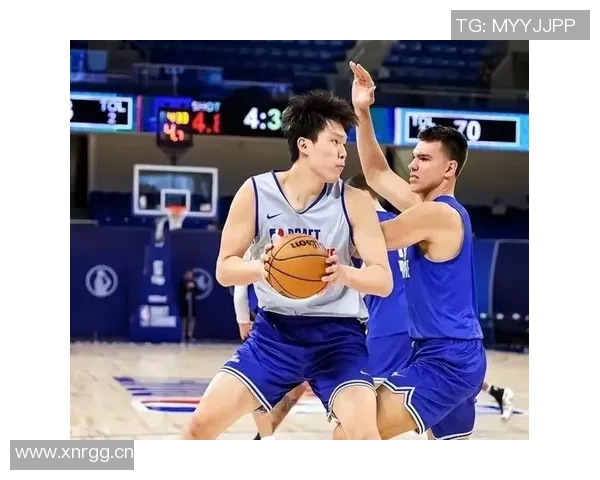 杨瀚森训练中展现神奇三分球网友称其进步显著不应被忽视 杨瀚森训练中展现神奇三分球网友称其进步显著不应被忽视