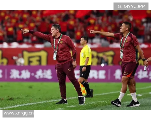 U22国足主帅安东尼奥亲临现场考察海牛与三镇的精彩对决