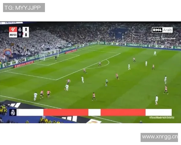 罗德里戈禁区内巧妙漏球晃倒后卫右脚弧线球精彩破门