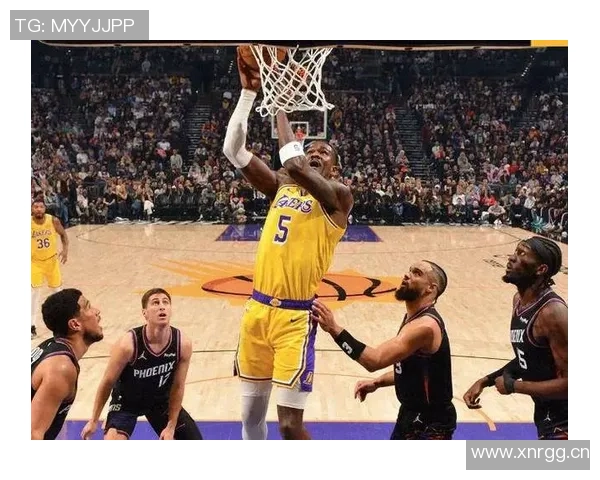 狄龙琼斯三双表现耀眼却无力救主球队失利26分12板10助成空砍英雄