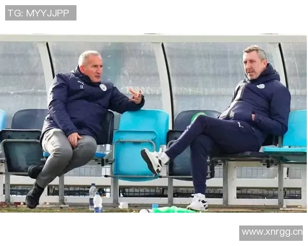 今日趣图:威尔科克斯与贝拉达频频出镜是否暗示曼联新帅人选 今日趣图:威尔科克斯与贝拉达频频出镜是否暗示曼联新帅人选